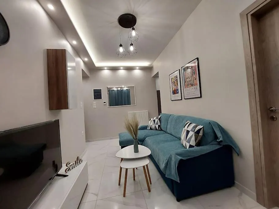 Cozy Flat In Thessaloniki contacts